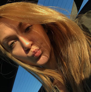 Meet your Posher, Carli